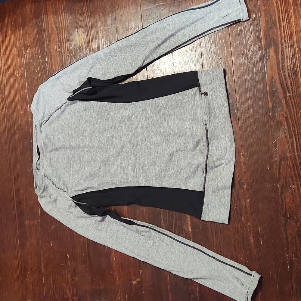 Lululemon Lose Sleeve Base Layer with Black Mesh Striping